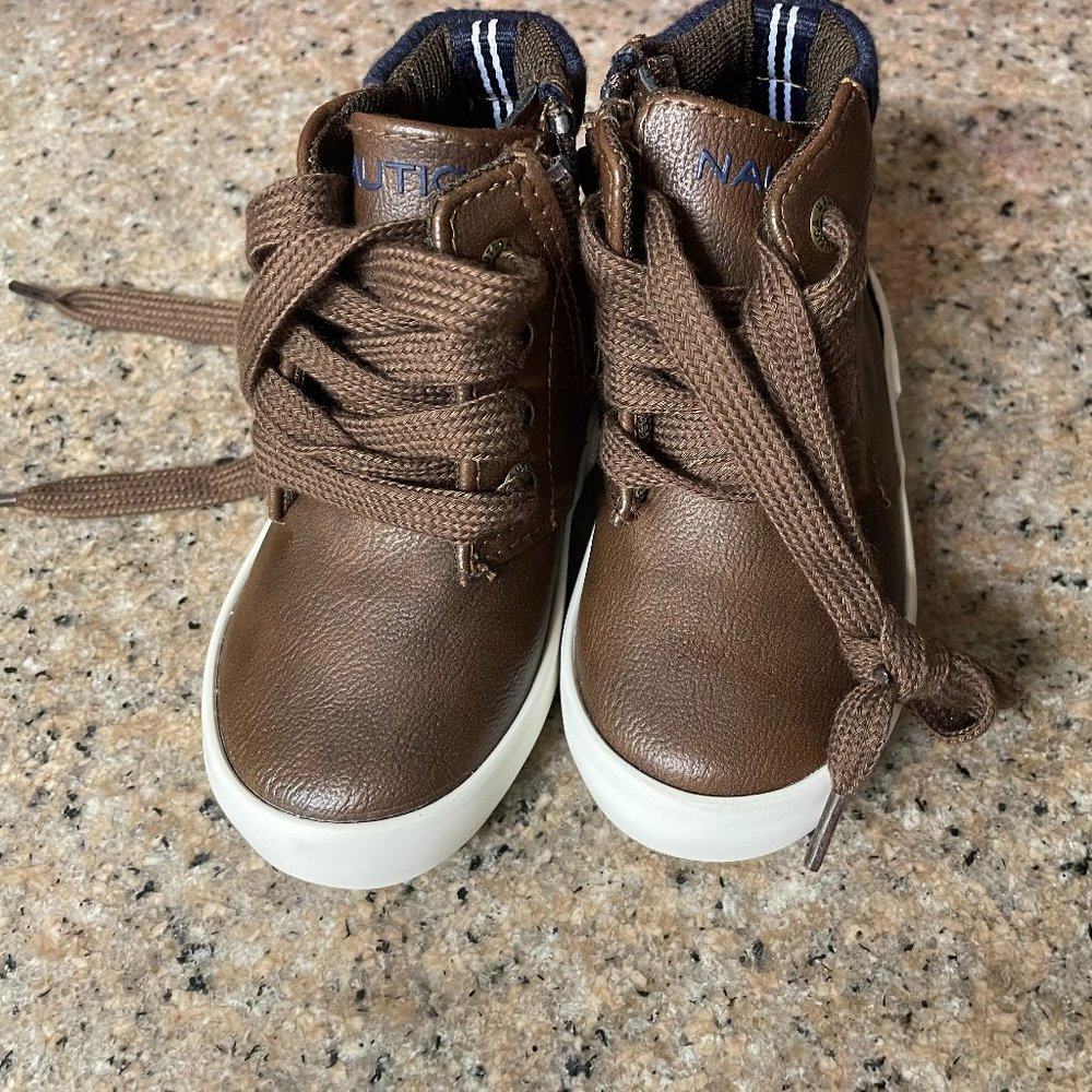 Nautica brown boots